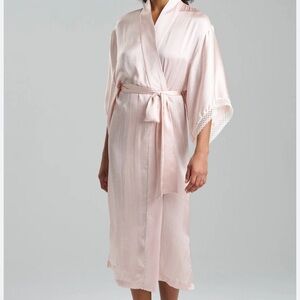 VICTORIA’S SECRET Satin Pink Robe Flowy Duster Size M/L Pockets EUC Festival